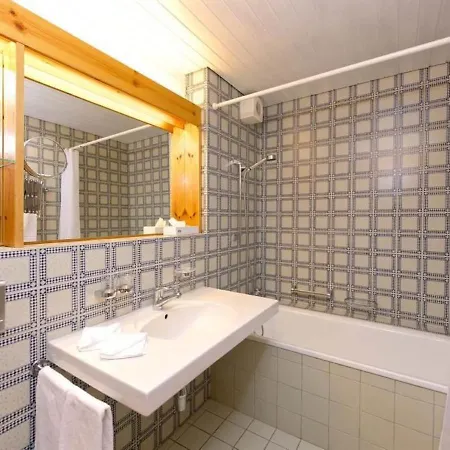 Апартаменты Schweizerhof 242