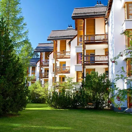 Апартаменты Schweizerhof 242 *